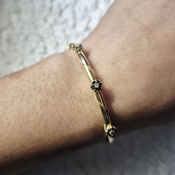Vintage 14k Yellow Gold Sapphire Diamond Floral Bangle Bracelet - Picture 4 of 11